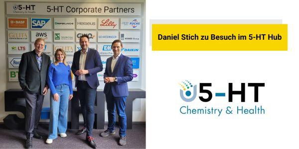 Daniel Stich Ministerialdirektor im Ministerium für Wissenschaft und Gesundheit Rheinland-Pfalz zu Besuch bei 5-HT